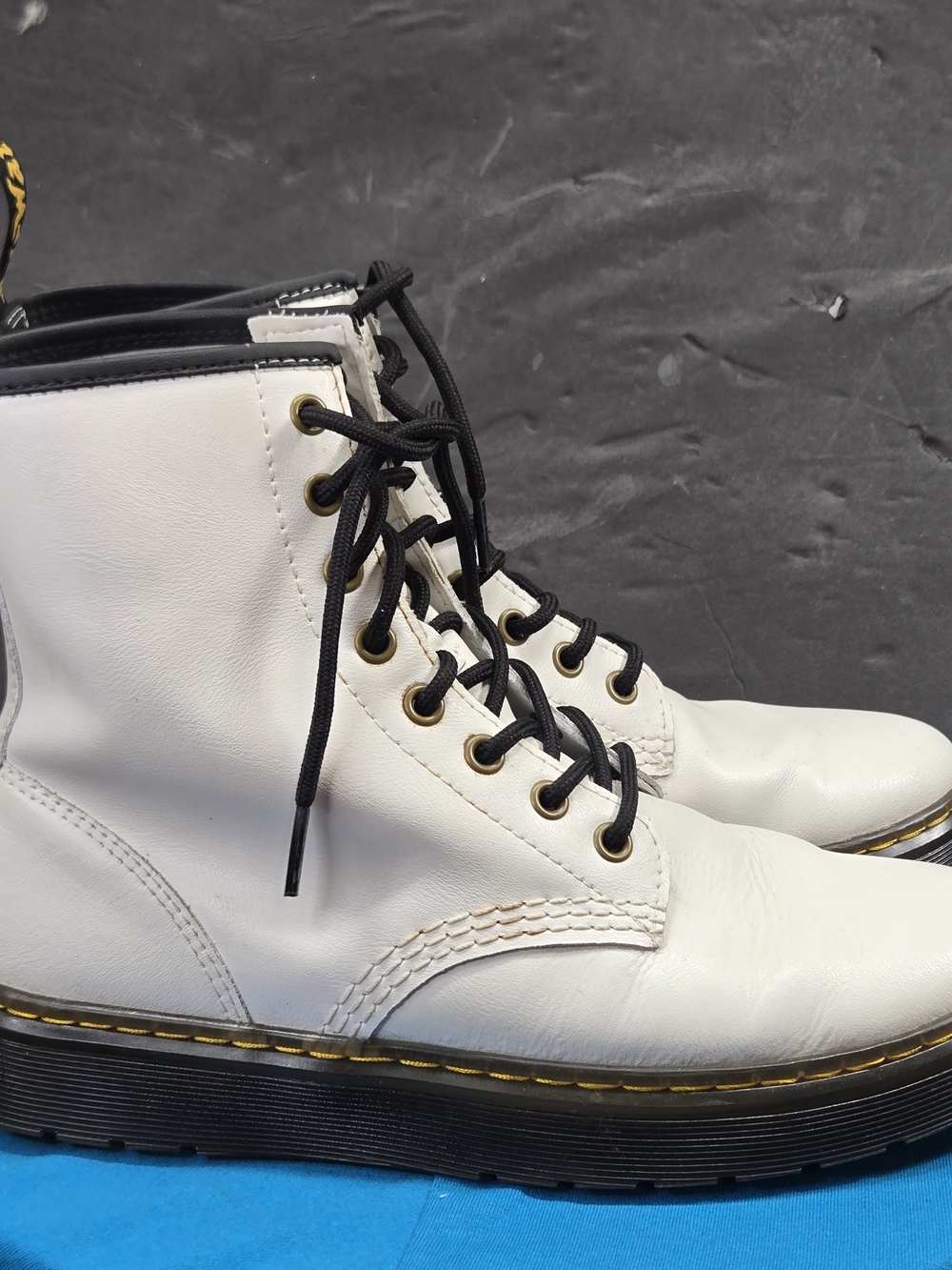 Doc/Dr. Martens Zavala Combat Boots White Lace Up Leather Ankle Women Sz 8/Men 7
